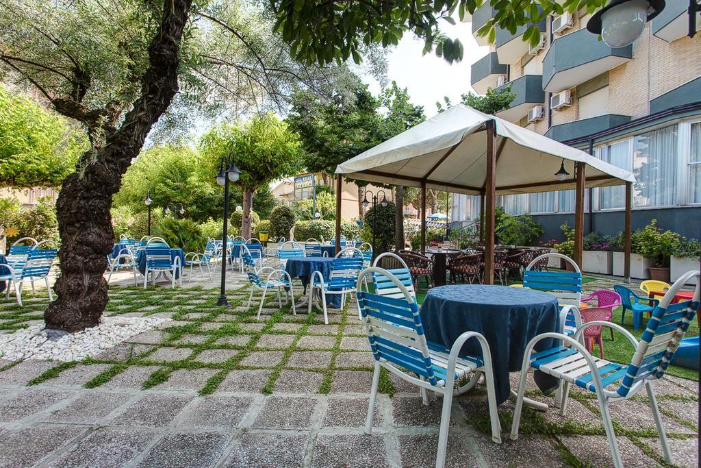 Hotel Real Cervia Eksteriør bilde